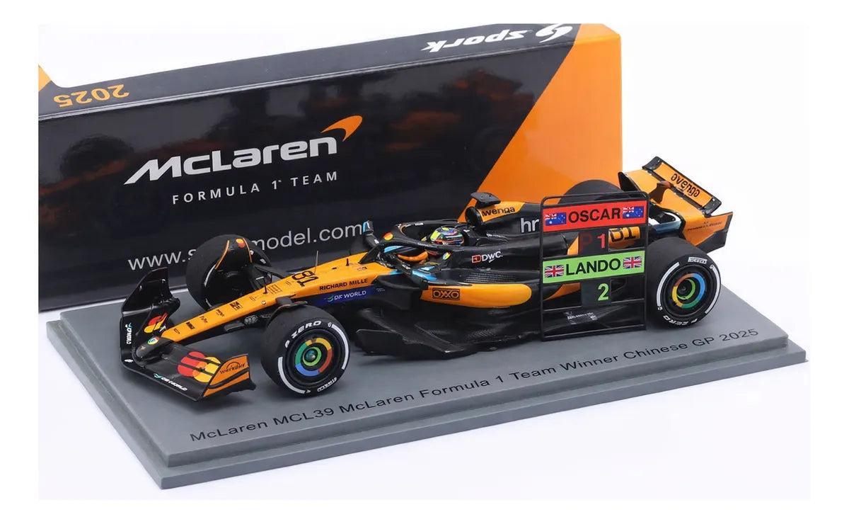 Spark Oscar Piastri F1 Ganador China 2025 1:43