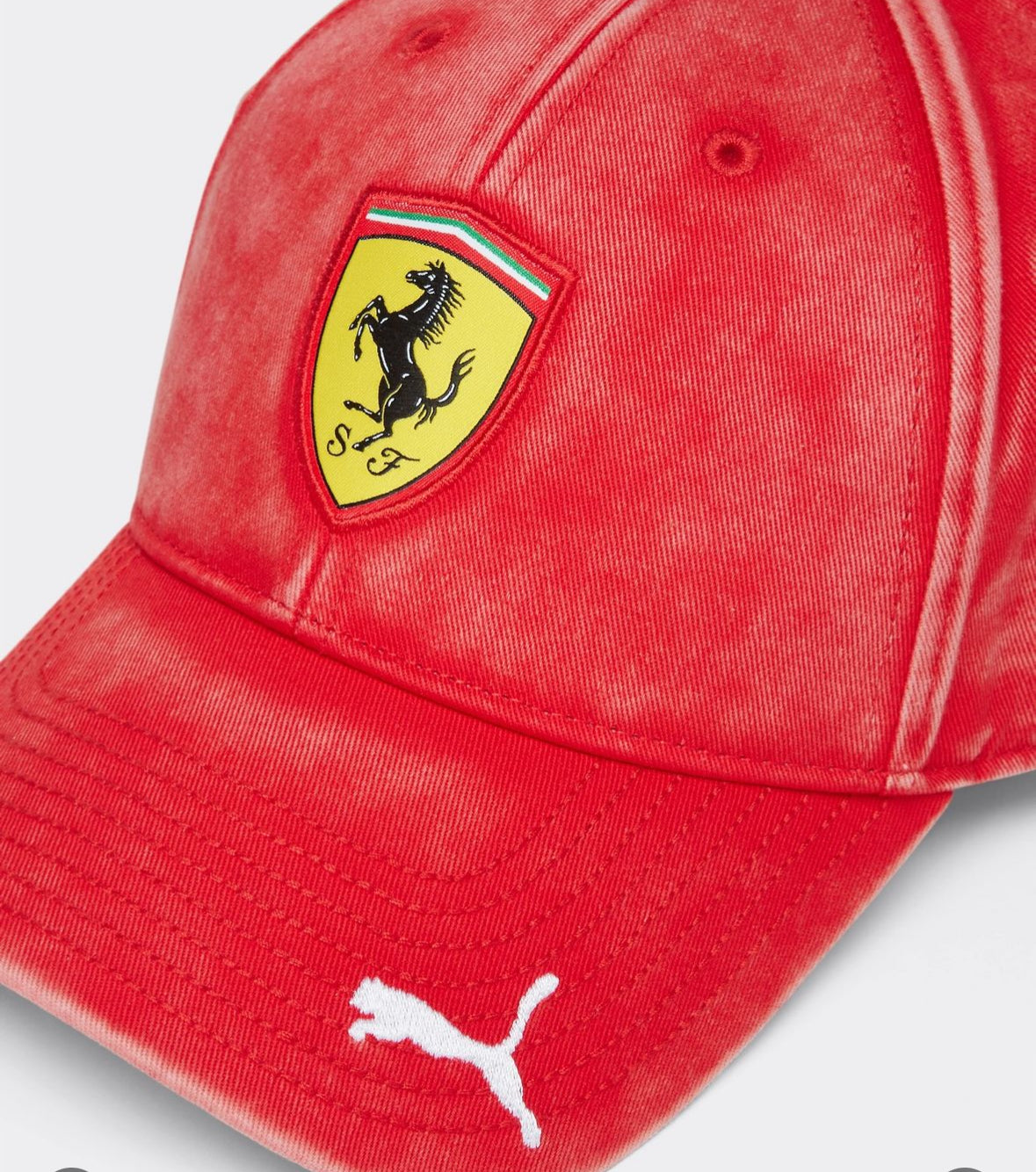 Gorra Ferrari Edición Vegas 2024