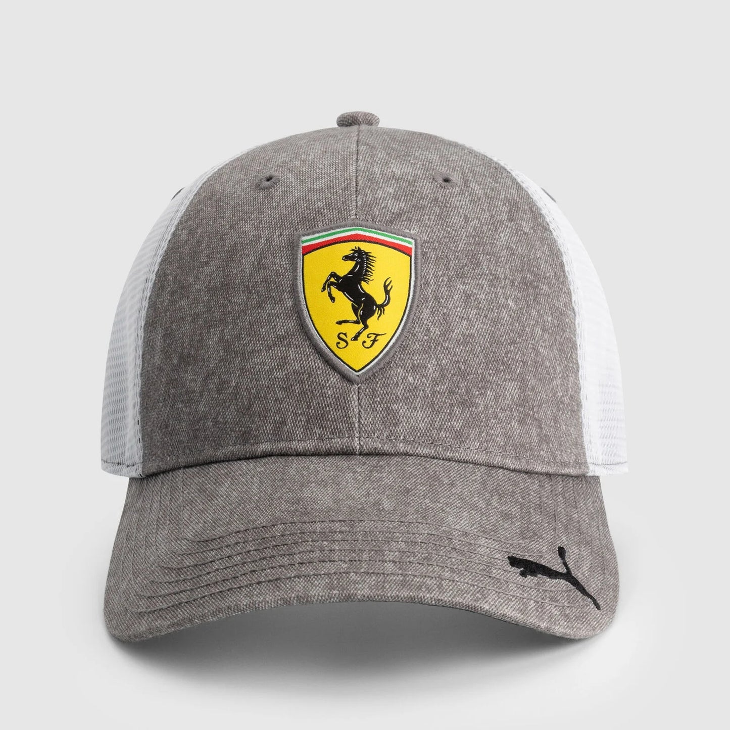 Gorra Ferrari Trucker 2025