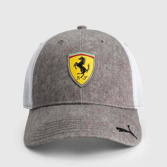 Gorra Ferrari Trucker 2025