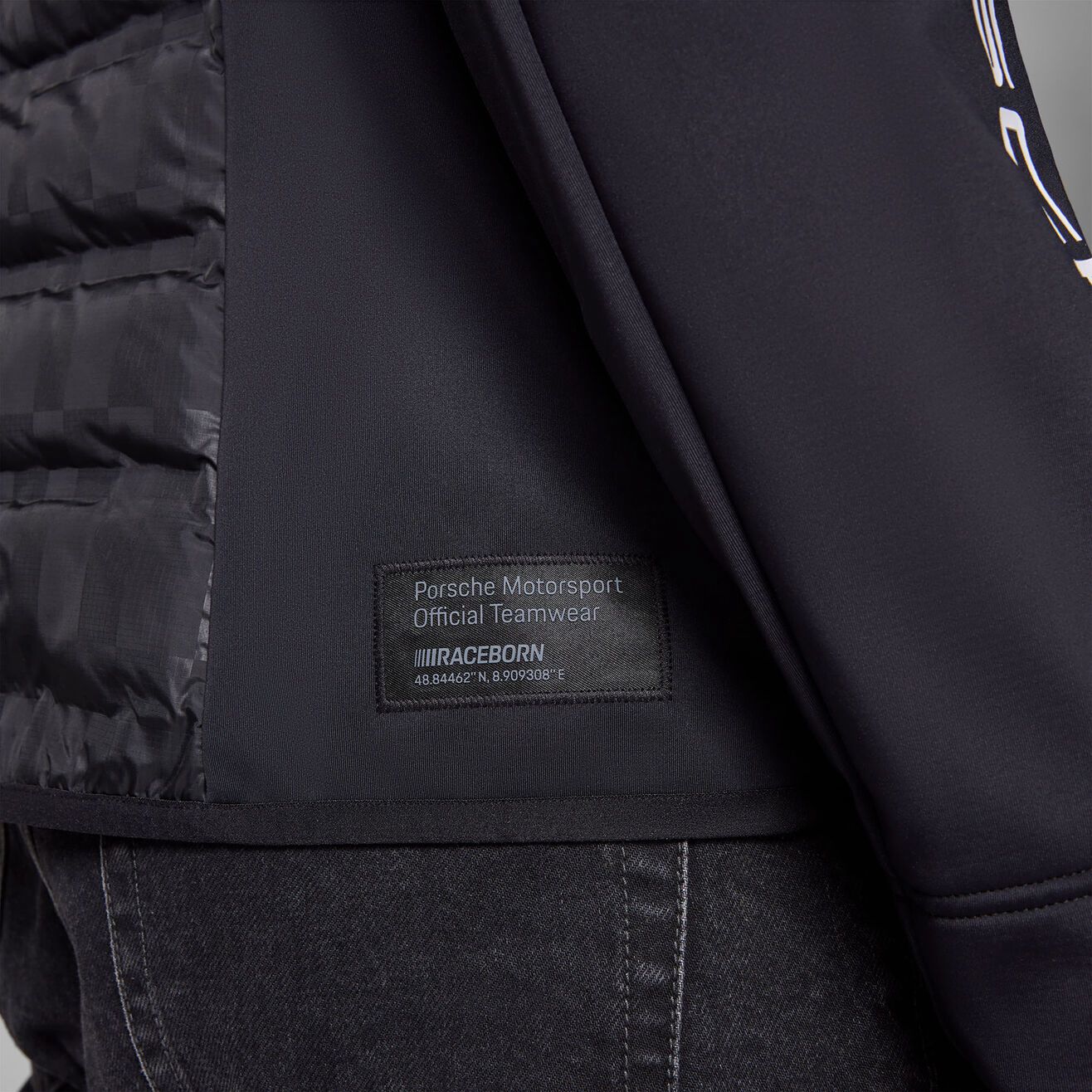 Chamarra Hibrida Porsche 2025